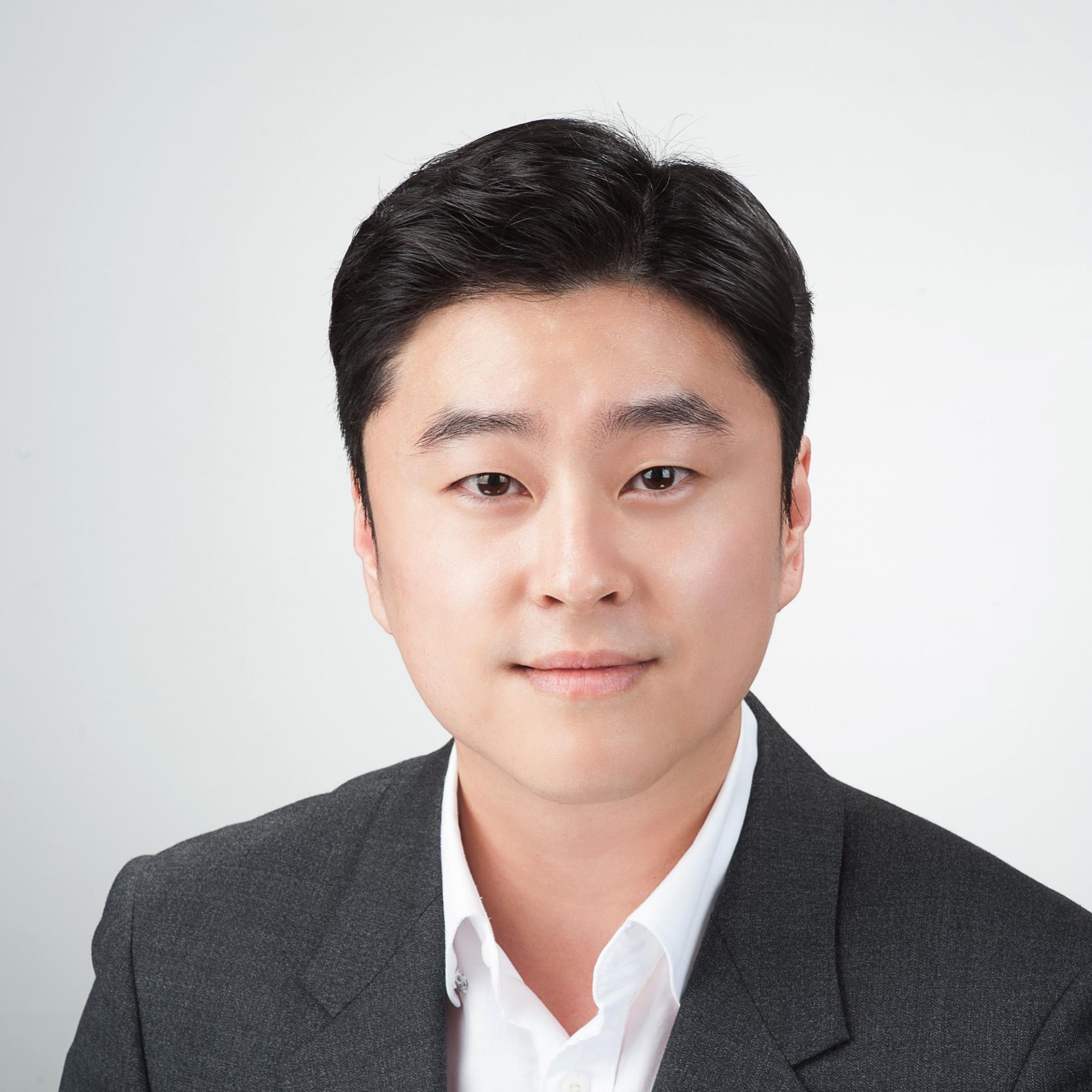 Sales Manager John Lee